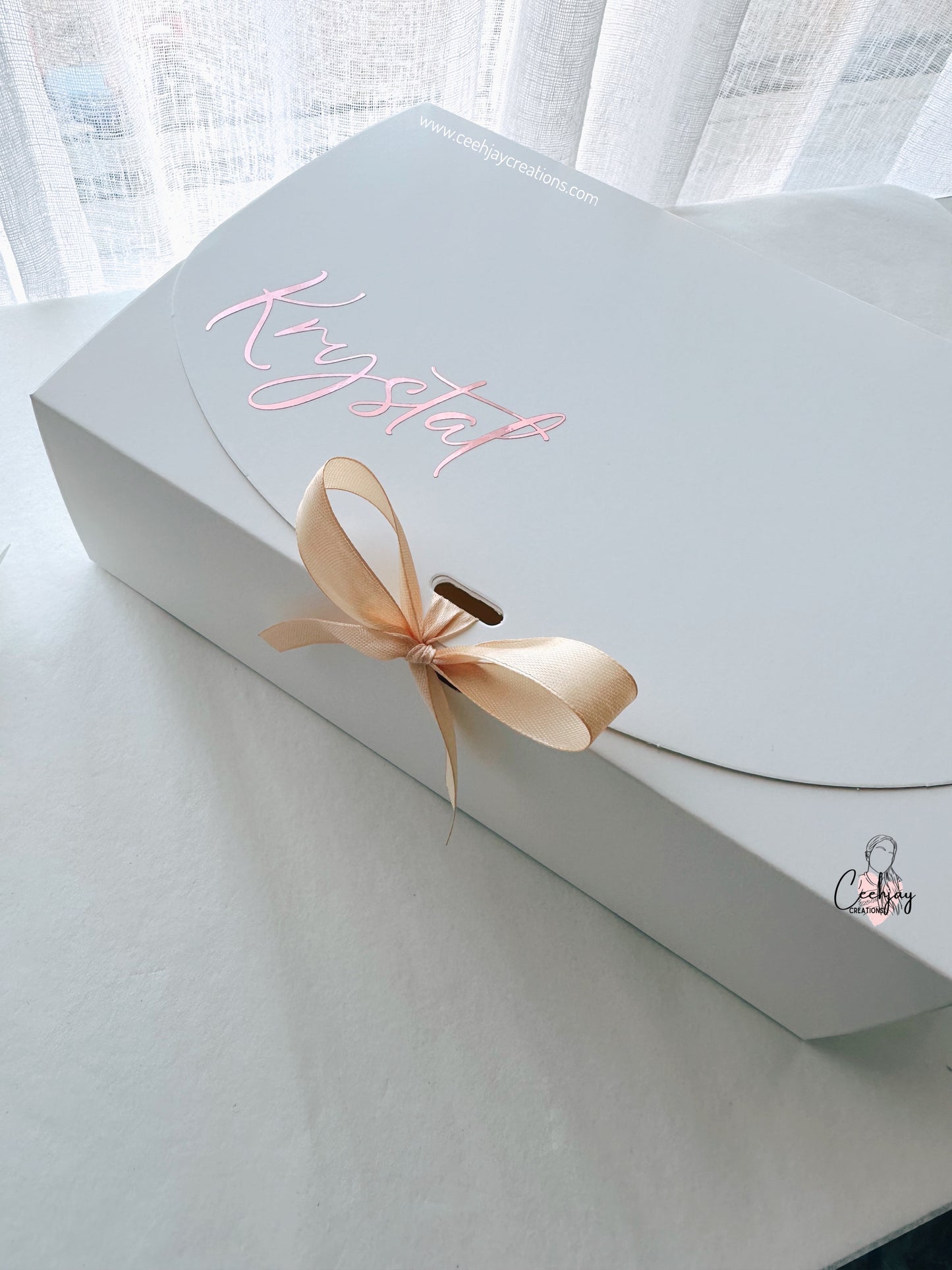 Gift Box w/ Ribbon